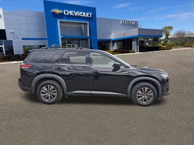 2022 Nissan Pathfinder SV 4WD