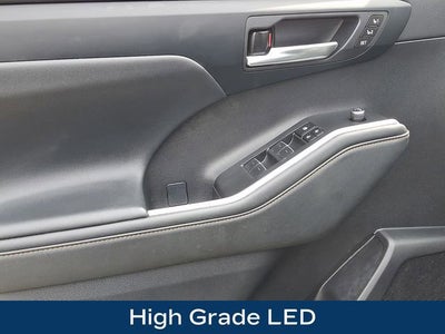 2023 Toyota Highlander Hybrid XLE Bronze