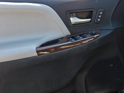 2015 Toyota Sienna Limited Premium 7 Passenger