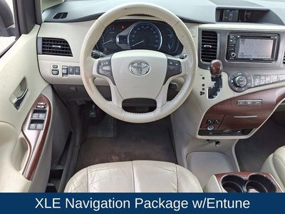 2014 Toyota Sienna XLE 7 Passenger