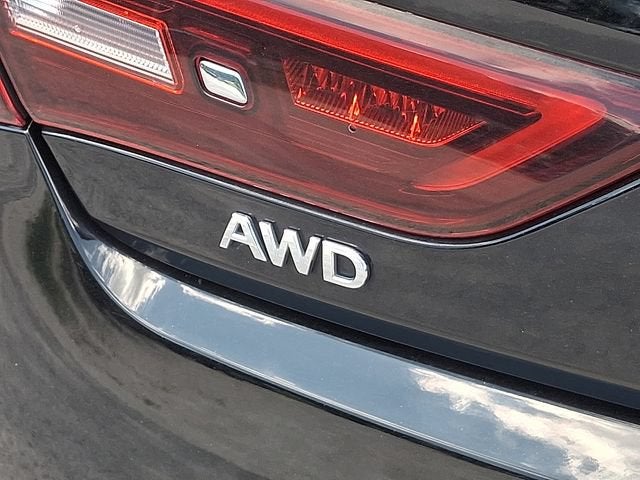 2021 INFINITI Q60 LUXE AWD