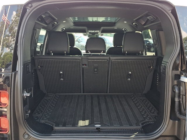 2024 Land Rover Defender 110 P400 S