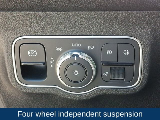 2024 Mercedes-Benz GLB 250 4MATIC®