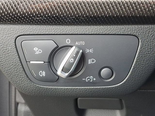 2025 Audi SQ5 Premium Plus TFSI quattro Tiptronic