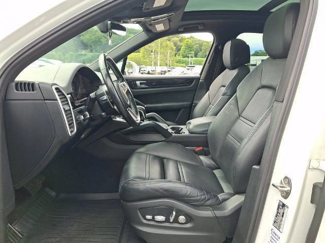 2019 Porsche Cayenne BASE 4 DOOR SUV 3.0L V6