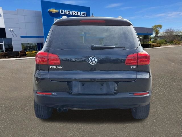 2016 Volkswagen Tiguan S