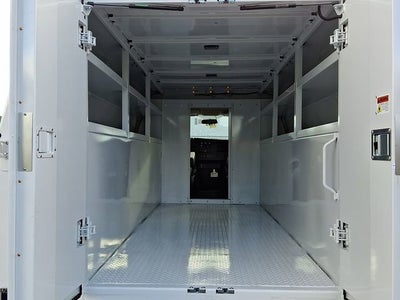 2025 GMC Savana Cutaway 3500 1WT