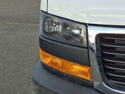2025 GMC Savana Cutaway 3500 1WT