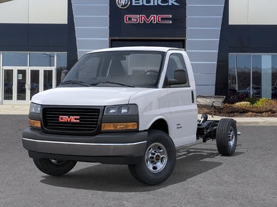 2026 GMC Savana Cutaway 3500 1WT