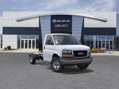 2026 GMC Savana Cutaway 3500 1WT