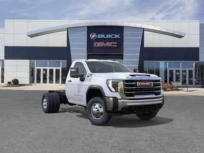 2026 GMC Sierra 3500 HD Chassis Cab Pro