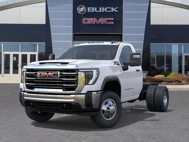 2026 GMC Sierra 3500 HD Chassis Cab Pro