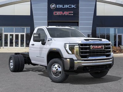 2026 GMC Sierra 3500 HD Chassis Cab Pro