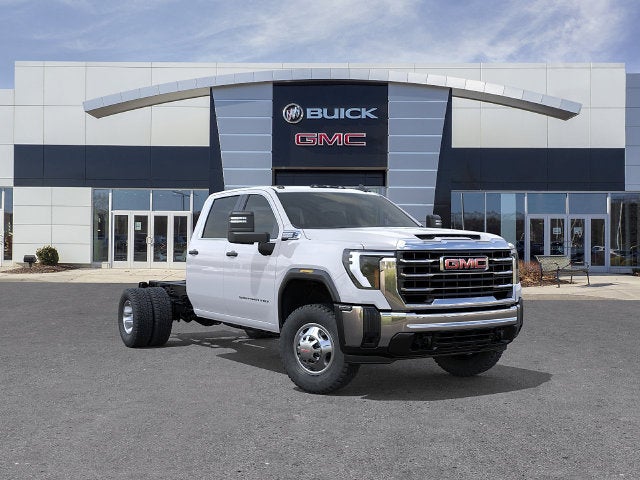 2026 GMC Sierra 3500 HD Chassis Cab Pro