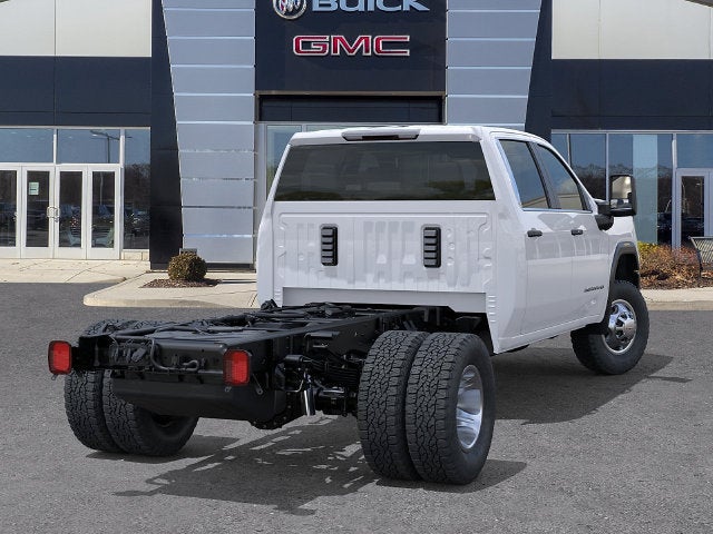 2026 GMC Sierra 3500 HD Chassis Cab Pro