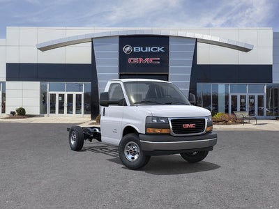 2026 GMC Savana Cutaway 3500 1WT
