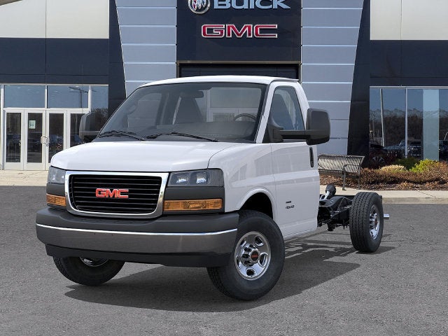 2026 GMC Savana Cutaway 3500 1WT