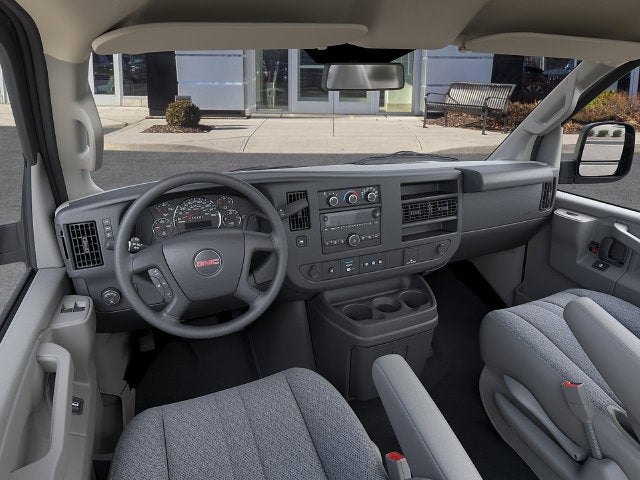 2026 GMC Savana Cutaway 3500 1WT