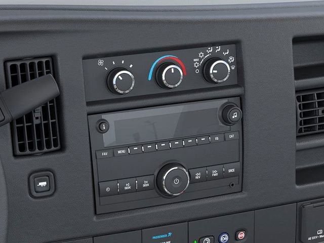2025 GMC Savana Cutaway 3500 1WT